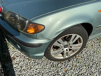 Bmw 320i personenauto - afbeelding 4 van  7