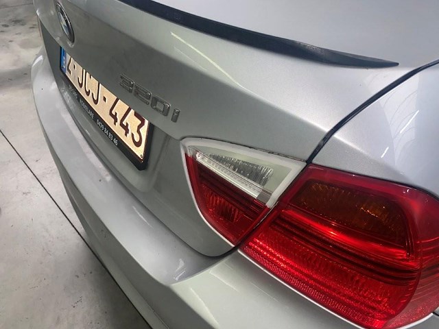 Bmw 320i - afbeelding 10 van  22