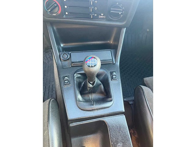 Bmw 325 i sedan m-technic 1 vintage auto's > 15 - afbeelding 3 van  13