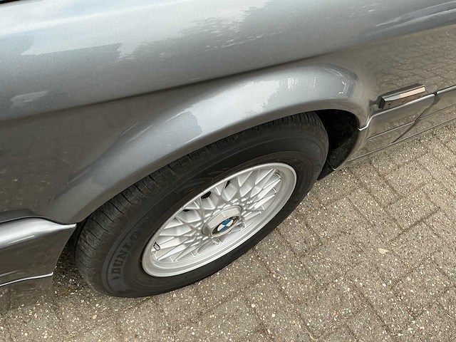 Bmw 325i 325 i oldtimer - afbeelding 39 van  46