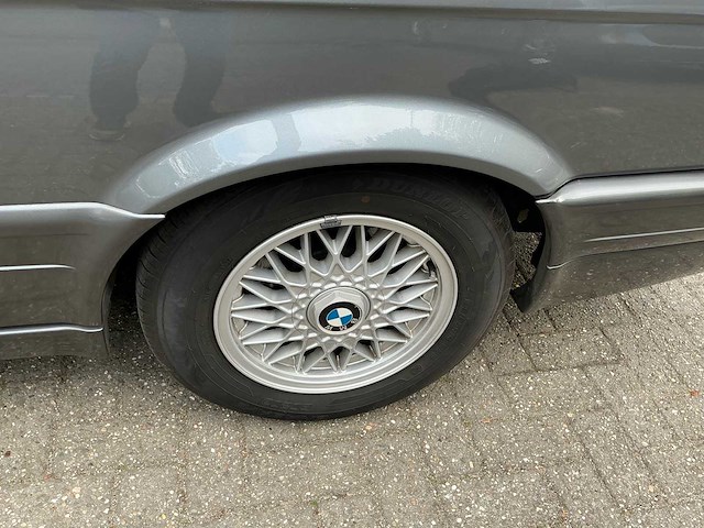 Bmw 325i 325 i oldtimer - afbeelding 41 van  46