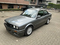 Bmw 325i 325 i oldtimer - afbeelding 1 van  30
