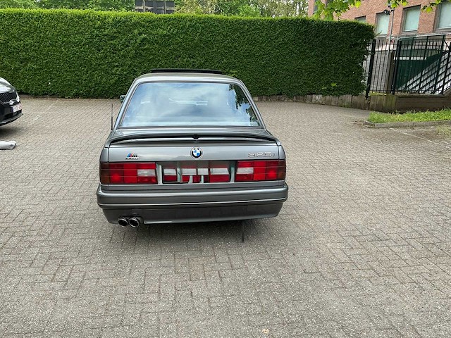 Bmw 325i 325 i oldtimer - afbeelding 19 van  30