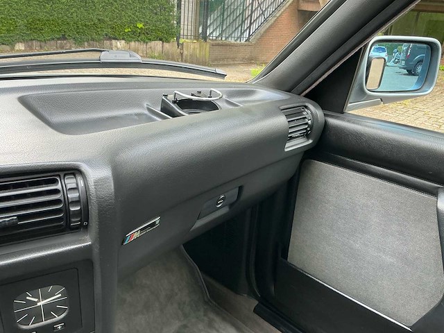Bmw 325i 325 i oldtimer - afbeelding 4 van  46