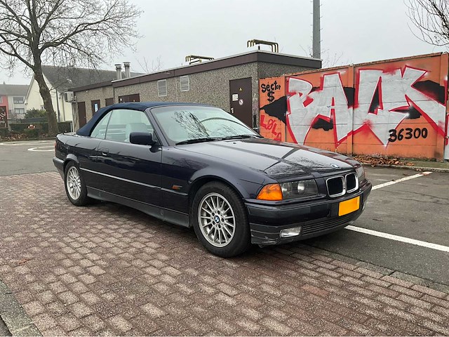 Bmw 328i cabriolet vintage auto's > 15 - afbeelding 36 van  47