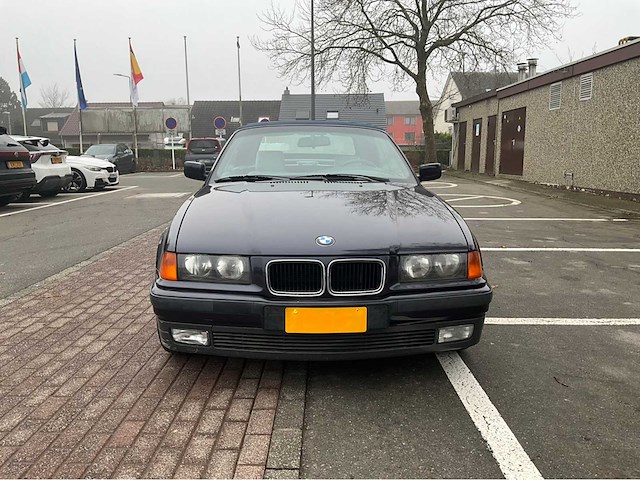Bmw 328i cabriolet vintage auto's > 15 - afbeelding 37 van  47