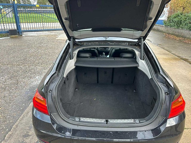 Bmw 420d - car - 2017 - afbeelding 14 van  22