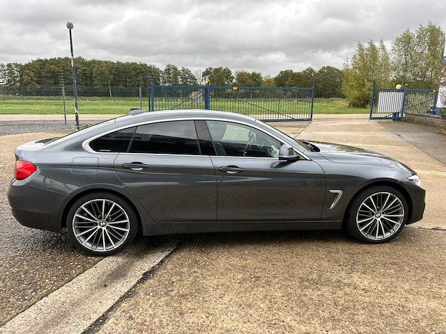 Bmw 420d - car - 2017 - afbeelding 16 van  18