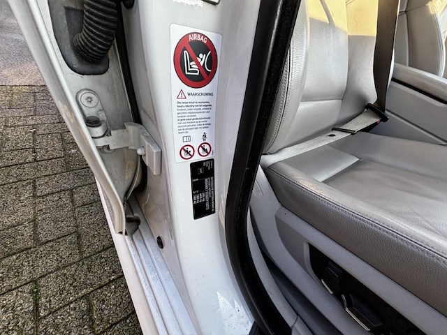 Bmw 5 sw (f11) touring 520da start/stop 184 at, 2013 - afbeelding 17 van  27