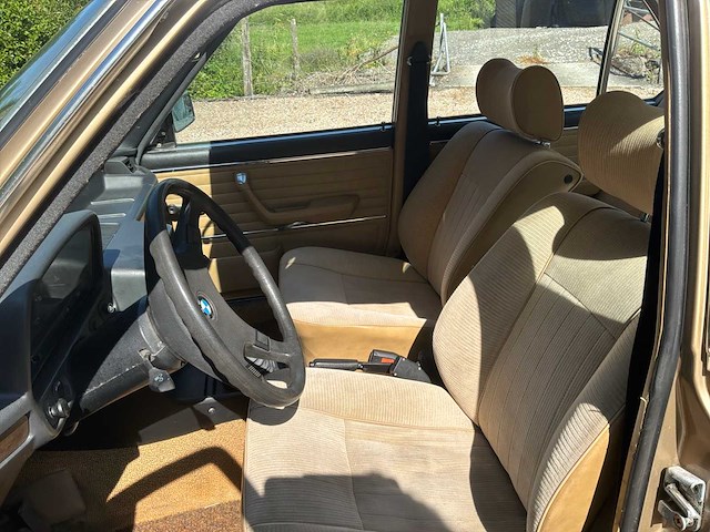 Bmw 520 serie e21 vintage auto's > 15 - afbeelding 7 van  25