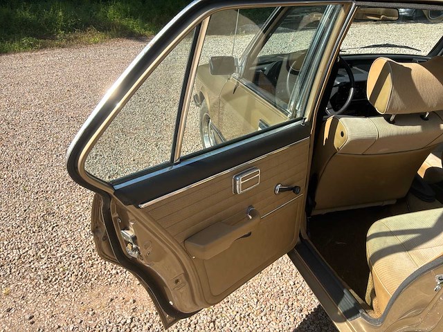 Bmw 520 serie e21 vintage auto's > 15 - afbeelding 17 van  57