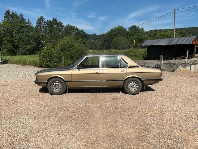Bmw 520 serie e21 vintage auto's > 15 - afbeelding 8 van  57