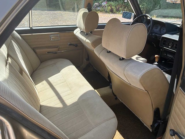 Bmw 520 serie e21 vintage auto's > 15 - afbeelding 24 van  57