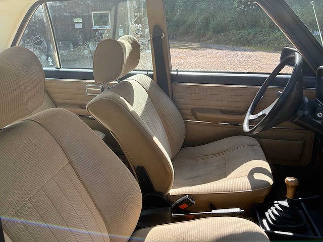 Bmw 520 serie e21 vintage auto's > 15 - afbeelding 31 van  57