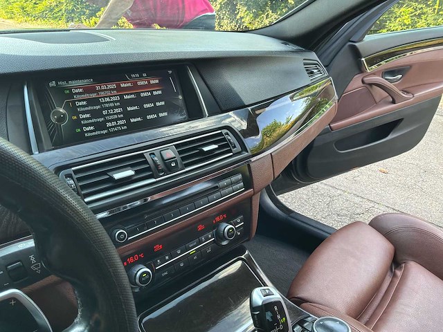 Bmw 520d xdrive 5l auto - afbeelding 8 van  38