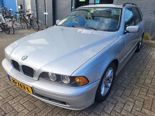 Bmw 520i, 2002 - afbeelding 1 van  20