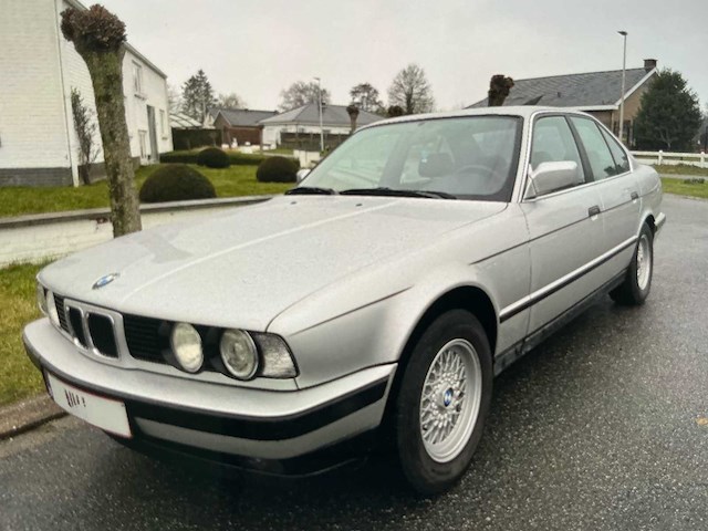 Bmw 520i e30 520i oldtimer - afbeelding 2 van  31