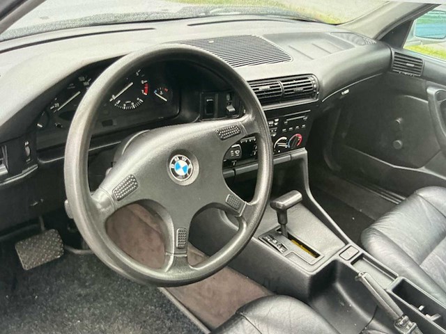 Bmw 520i e30 520i oldtimer - afbeelding 11 van  31