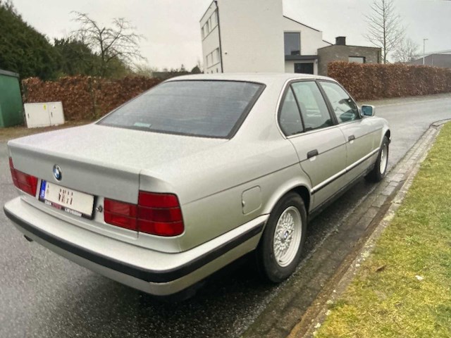 Bmw 520i e30 520i oldtimer - afbeelding 31 van  31