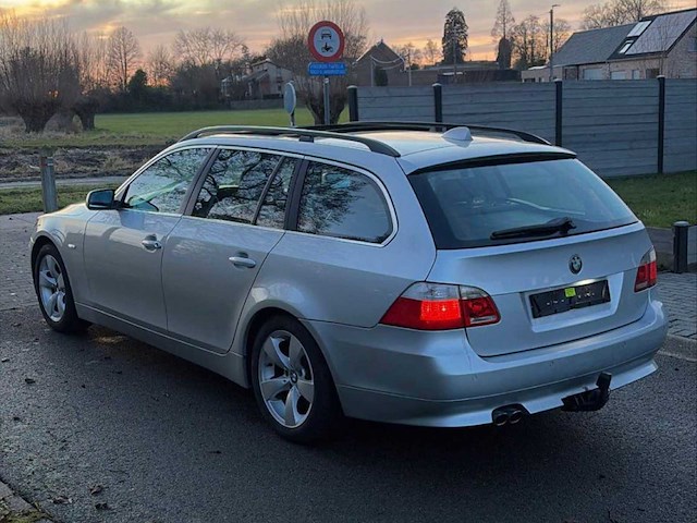 Bmw 525 i touring 3.0 2004 - afbeelding 2 van  9