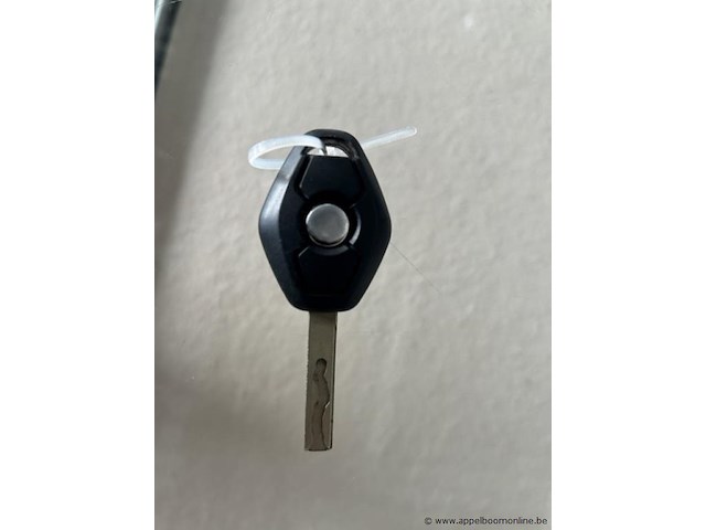 Bmw 525d, wbanc51030cn32587, 1e insch 19/05/2005, afgelezen km stand 287000km, diesel, automaat, sedan, euro 4, 1 sleutel, keuring tot 05/10/2024, inschrijvingsbewijs deel i en gelijkvormigheidsattest aanwezig, inschrijvingsbewijs deel ii ontbreekt - afbeelding 10 van  18