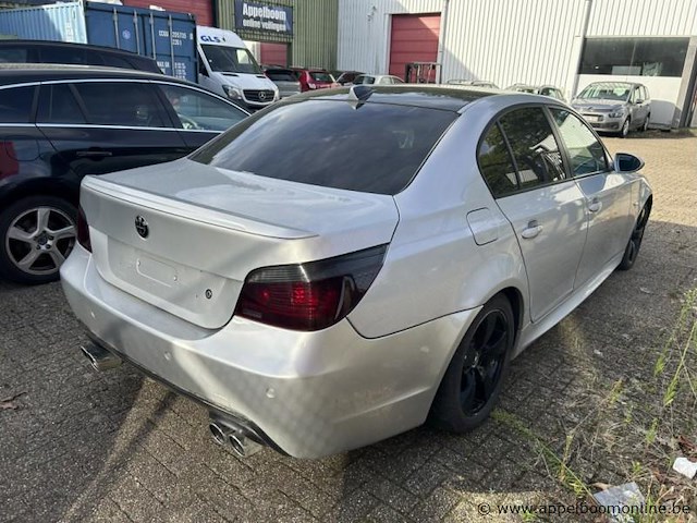 Bmw 525d, wbanc51030cn32587, 1e insch 19/05/2005, afgelezen km stand 287000km, diesel, automaat, sedan, euro 4, 1 sleutel, keuring tot 05/10/2024, inschrijvingsbewijs deel i en gelijkvormigheidsattest aanwezig, inschrijvingsbewijs deel ii ontbreekt - afbeelding 13 van  18