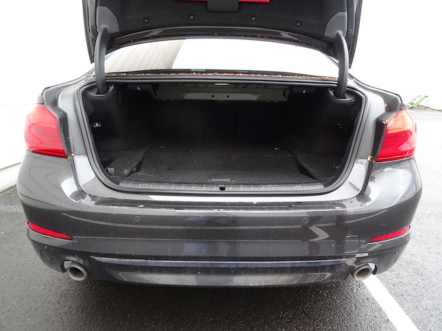 Bmw 530e - afbeelding 11 van  19