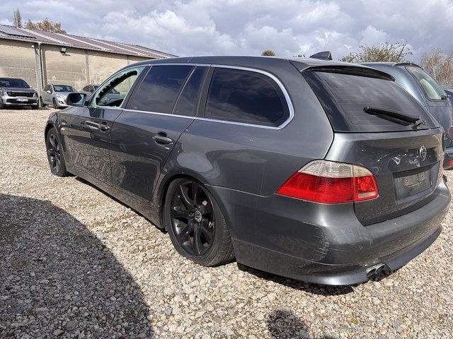 Bmw 5 - afbeelding 10 van  12