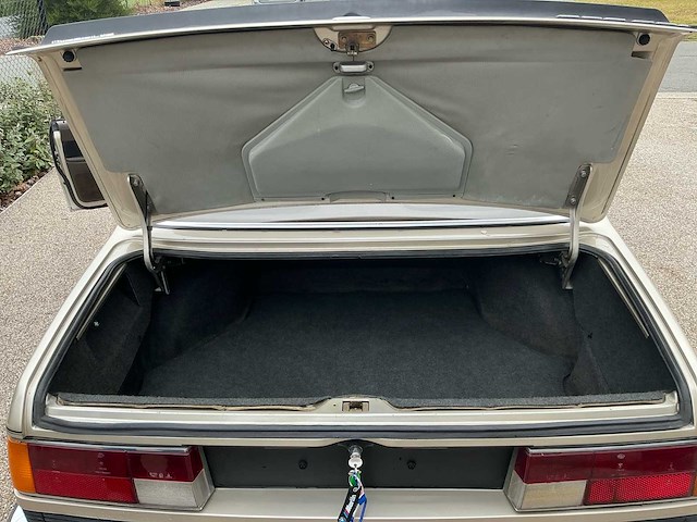 Bmw 635 csi oldtimer - afbeelding 12 van  46