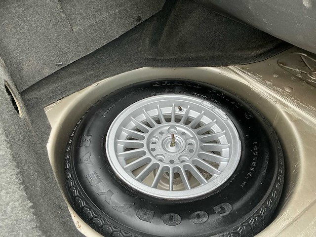 Bmw 635 csi oldtimer - afbeelding 14 van  46