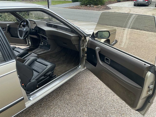 Bmw 635 csi oldtimer - afbeelding 15 van  46