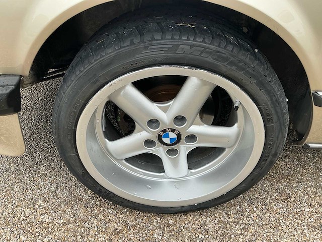 Bmw 635 csi oldtimer - afbeelding 43 van  46