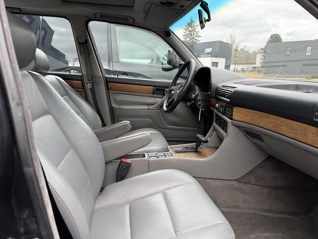 Bmw 735i, 1988 - afbeelding 10 van  27