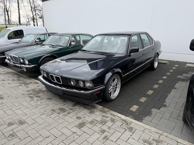 Bmw 735i, 1988 - afbeelding 1 van  27
