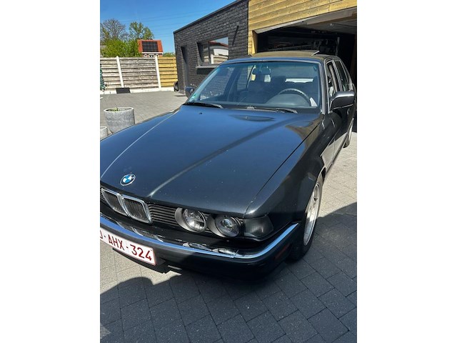 Bmw 735i, 1988 - afbeelding 1 van  27