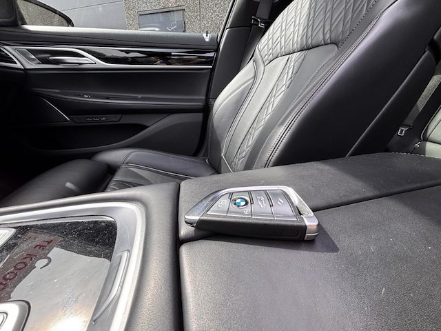Bmw 745e, 2022 - afbeelding 14 van  37