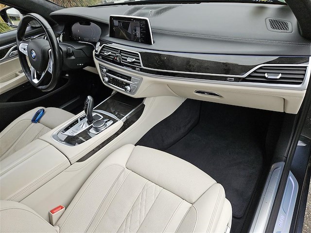 Bmw 750 ld xdrive, 2020 - afbeelding 21 van  46