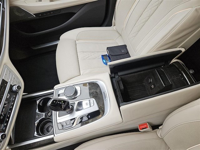 Bmw 750 ld xdrive, 2020 - afbeelding 36 van  46