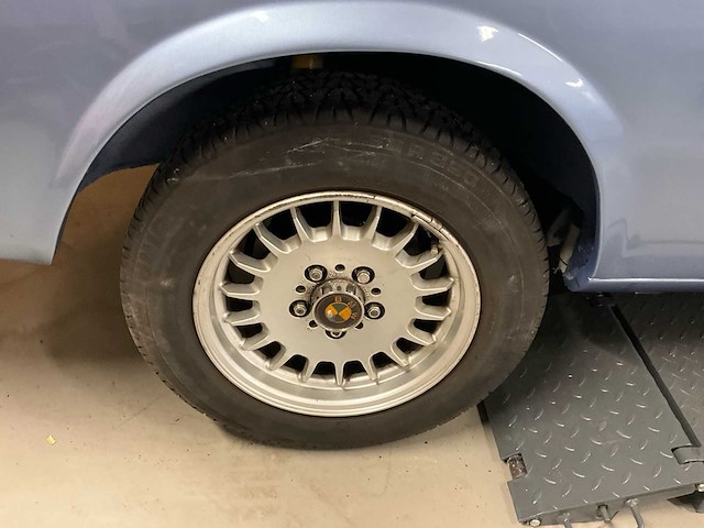 Bmw classic car - afbeelding 14 van  32