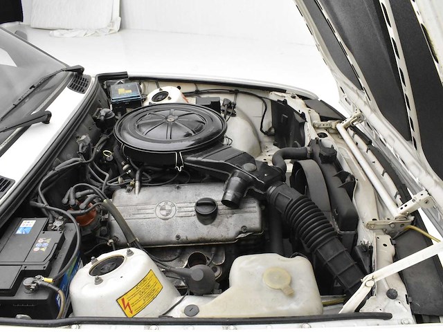 Bmw e30 316 - afbeelding 18 van  32