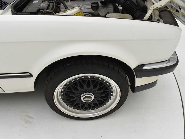 Bmw e30 316 - afbeelding 17 van  32