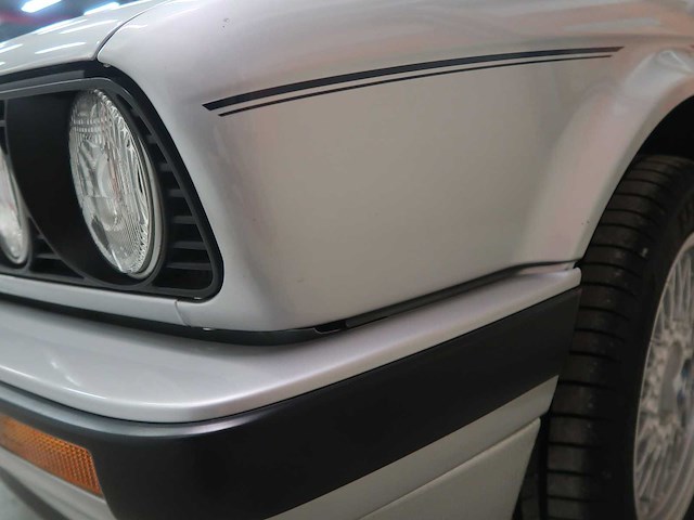 Bmw e30 320 cabriolet - afbeelding 9 van  63