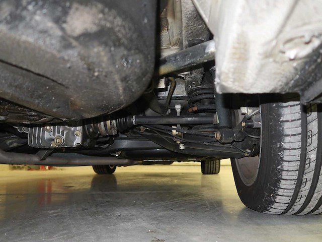 Bmw e30 320 cabriolet - afbeelding 12 van  63