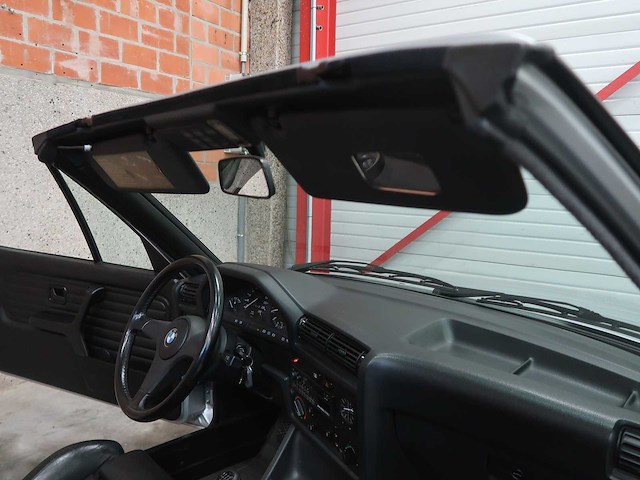 Bmw e30 320 cabriolet - afbeelding 57 van  63