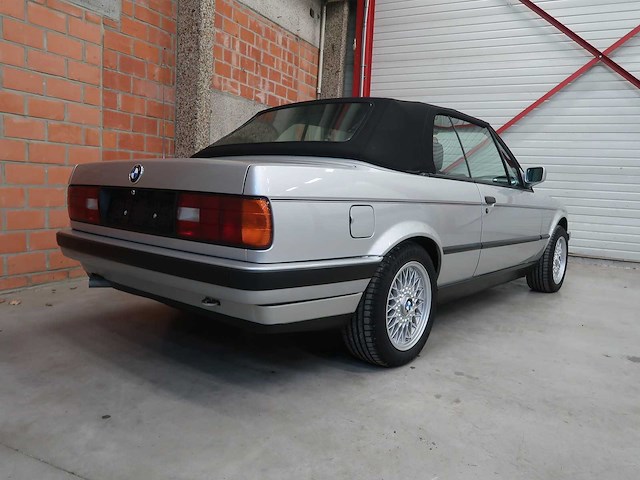 Bmw e30 320 cabriolet - afbeelding 56 van  63