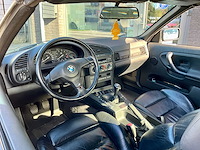 Bmw e36 320i cabrio (hardtop) - lage km en nette staat - afbeelding 11 van  38