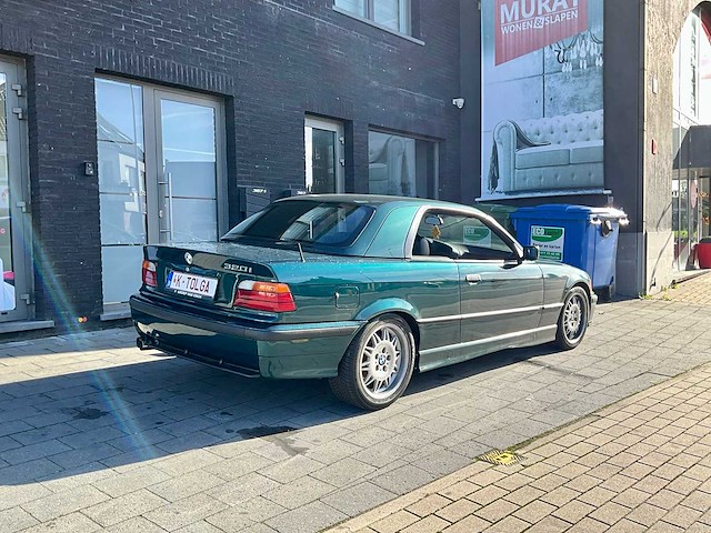 Bmw e36 320i cabrio (hardtop) - lage km en nette staat - afbeelding 38 van  38