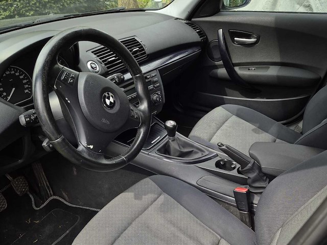 Bmw e87 116i auto 2005 - afbeelding 13 van  14
