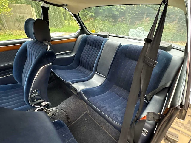 Bmw e9 3.0 cs oldtimer - afbeelding 14 van  36