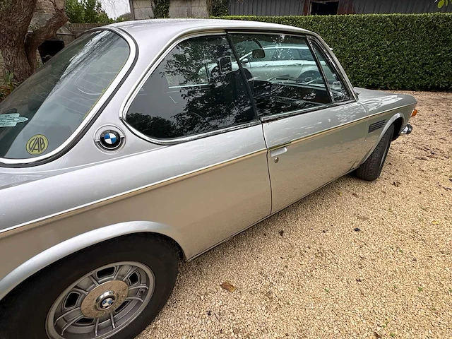 Bmw e9 3.0 cs oldtimer - afbeelding 28 van  36
